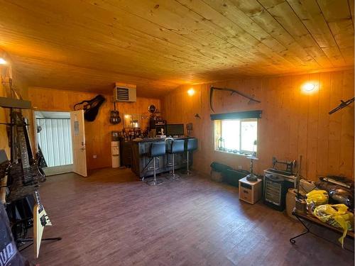 432044 252A Range, Rural Ponoka County, AB - Indoor