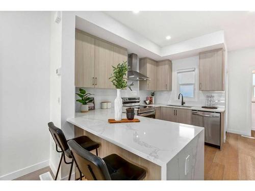 885-903 Mahogany Boulevard Se, Calgary, AB - Indoor Photo Showing Kitchen With Upgraded Kitchen