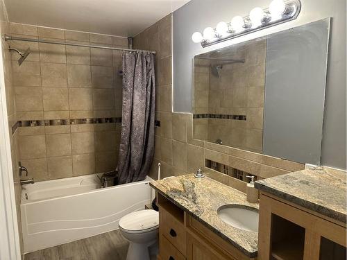 126 David Drive, Whispering Hills, AB - Indoor Photo Showing Bathroom