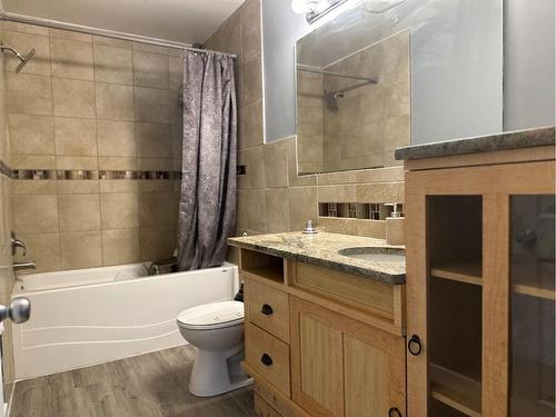 126 David Drive, Whispering Hills, AB - Indoor Photo Showing Bathroom