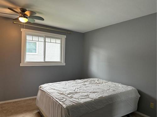 126 David Drive, Whispering Hills, AB - Indoor Photo Showing Bedroom