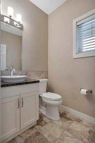 2 Garrison Place, Red Deer, AB - Indoor Photo Showing Bathroom