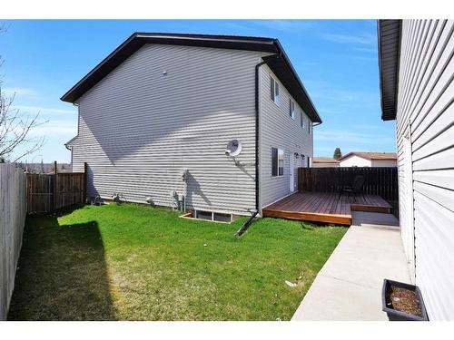 4542 44 Avenue Close, Rocky Mountain House, AB - Outdoor With Exterior