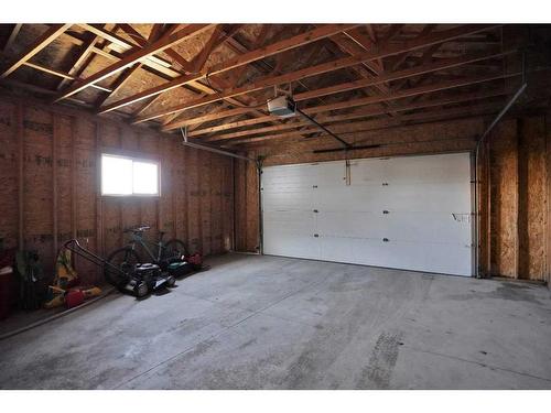 4542 44 Avenue Close, Rocky Mountain House, AB - Indoor Photo Showing Garage