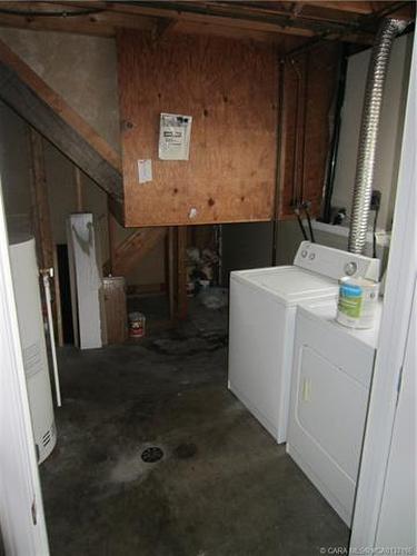 5810 Marler Drive, Camrose, AB - Indoor Photo Showing Laundry Room