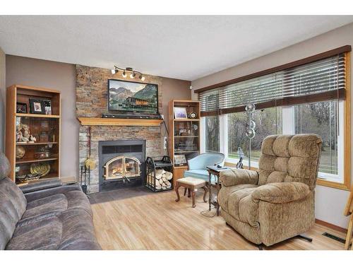 41301 Highway 792, Rural Lacombe County, AB - Indoor With Fireplace