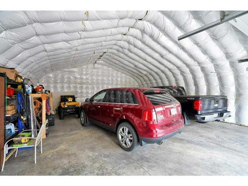 41301 Highway 792, Rural Lacombe County, AB - Indoor Photo Showing Garage