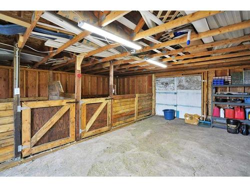 41301 Highway 792, Rural Lacombe County, AB - Indoor Photo Showing Garage