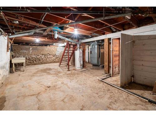 216 Lady Vivian Avenue West, Galahad, AB - Indoor Photo Showing Basement