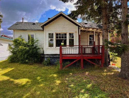 2025 25 Avenue, Delburne, AB - Outdoor