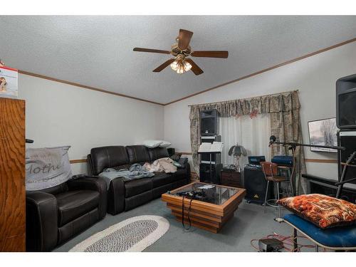 5140 52 Avenue, Viking, AB 