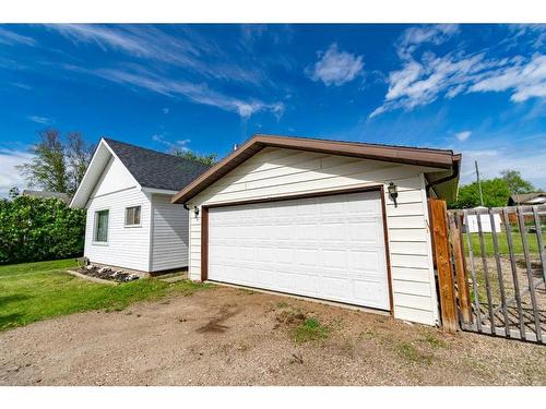 141 3Rd Avenue South, Big Valley, AB - Outdoor With Exterior