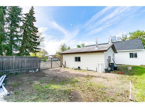 141 3Rd Avenue South, Big Valley, AB - Outdoor With Exterior