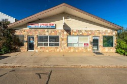 5014 48 Street  Camrose, AB T4V 1M1