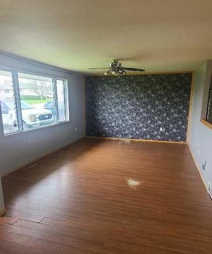 5115 46 Street, Consort, AB - Indoor Photo Showing Other Room