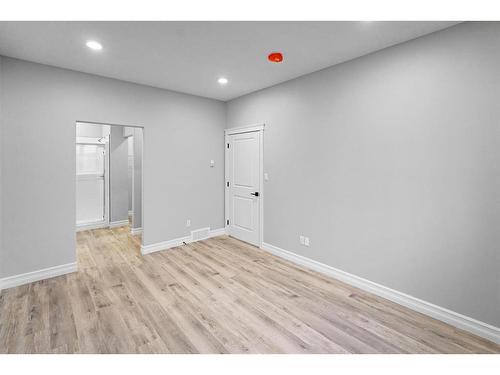 3307 50A Street Close, Camrose, AB - Indoor Photo Showing Other Room