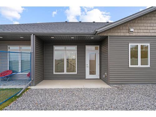 3307 50A Street Close, Camrose, AB - Outdoor With Exterior