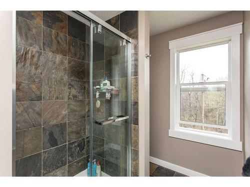38309 Range Road 244, Rural Lacombe County, AB - Indoor Photo Showing Bathroom