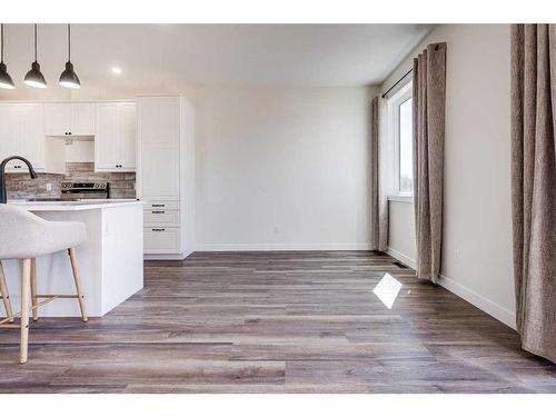 14 Athens Place, Blackfalds, AB - Indoor Photo Showing Kitchen