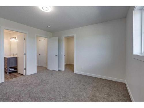 14 Athens Place, Blackfalds, AB - Indoor Photo Showing Other Room