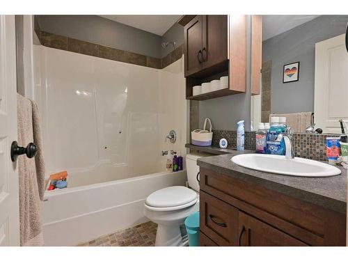 182 Sabre Road, Springbrook, AB - Indoor Photo Showing Bathroom