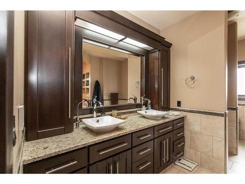132-38254 Range Road 265, Rural Red Deer County, AB - Indoor Photo Showing Bathroom