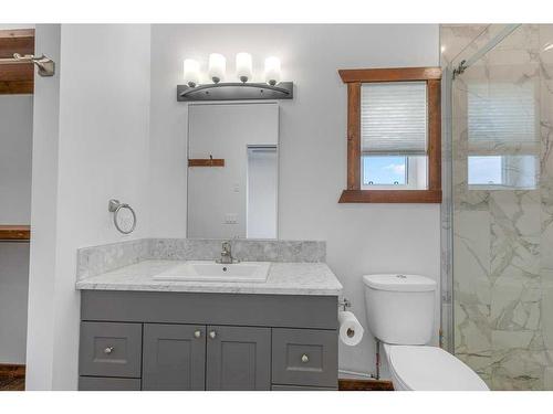 156 Bruhn Boulevard, Rural Ponoka County, AB - Indoor Photo Showing Bathroom
