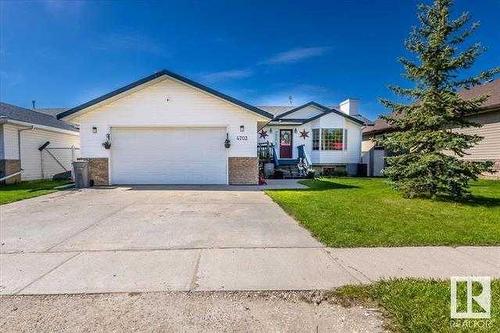 4703 52 Avenue, Warburg, AB - Outdoor