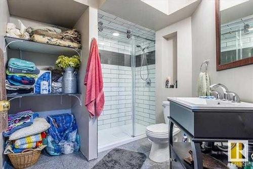 4703 52 Avenue, Warburg, AB - Indoor Photo Showing Bathroom