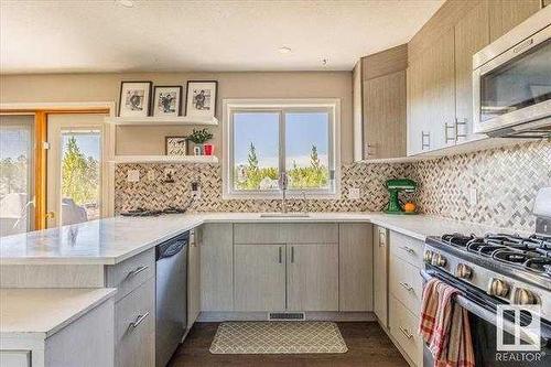 4703 52 Avenue, Warburg, AB - Indoor Photo Showing Kitchen With Upgraded Kitchen