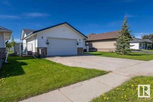 4703 52 Avenue, Warburg, AB - Outdoor