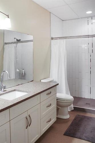 5109 50 Street, Sedgewick, AB - Indoor Photo Showing Bathroom