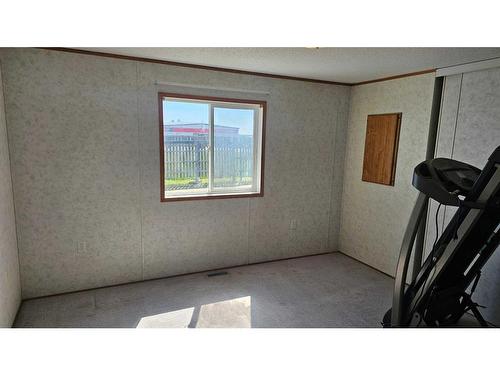 4418 Park Crescent, Coronation, AB -  Photo Showing Other Room