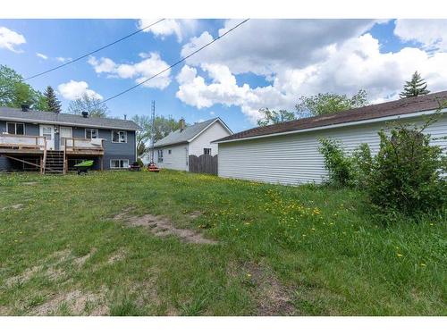 4806A 48 Avenue, Forestburg, AB - Outdoor With Deck Patio Veranda