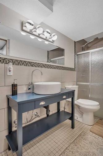 66 Crossley Street, Red Deer, AB - Indoor Photo Showing Bathroom