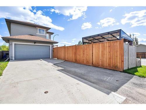 66 Crossley Street, Red Deer, AB - Outdoor