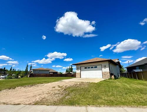 5316 55 Avenue, Bashaw, AB - Outdoor