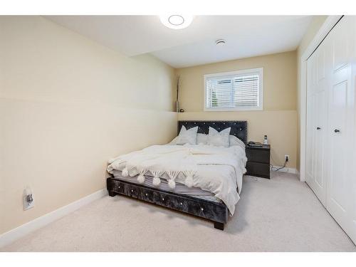 144 Kershaw Close, Red Deer, AB - Indoor Photo Showing Bedroom