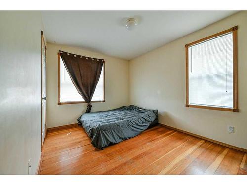 5110 Minto Street, Blackfalds, AB - Indoor Photo Showing Bedroom