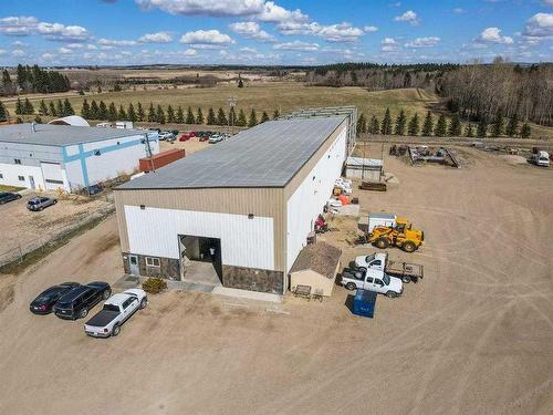 #11/13-27123 Hwy 597, Rural Lacombe County, AB 