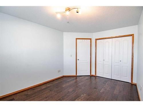 129-260 Duston Street, Red Deer, AB - Indoor Photo Showing Other Room