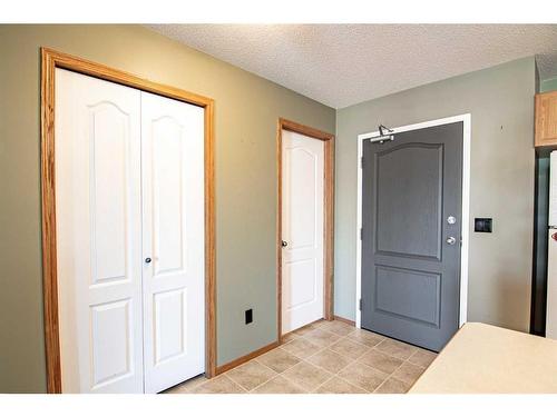 129-260 Duston Street, Red Deer, AB - Indoor Photo Showing Other Room