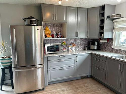 42570 Rge. Rd. 140 Range, Rural Flagstaff County, AB - Indoor Photo Showing Kitchen