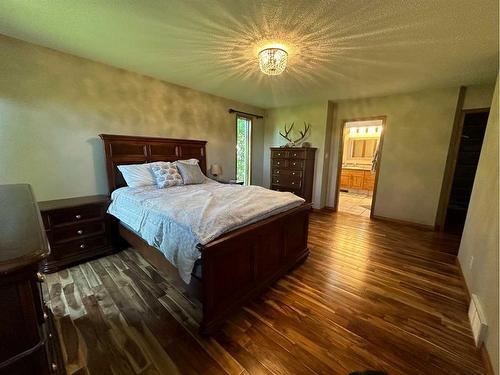 81073 Old Highway 11A, Rural Clearwater County, AB - Indoor Photo Showing Bedroom