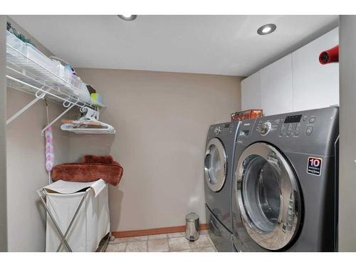 4030-25054 South Pine Lake Road, Rural Red Deer County, AB - Indoor Photo Showing Laundry Room