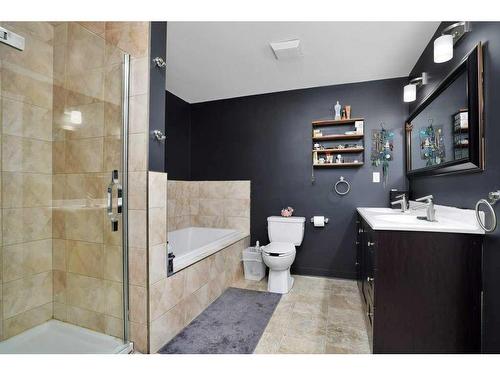 430058 Range Road 245, Rural Ponoka County, AB - Indoor Photo Showing Bathroom