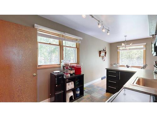 24 Abbey Road, Rural Stettler No. 6, County Of, AB - Indoor Photo Showing Kitchen