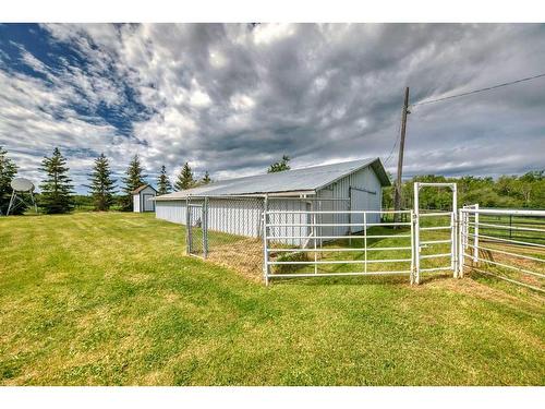 251057 Township Road 422, Rural Ponoka County, AB - Outdoor