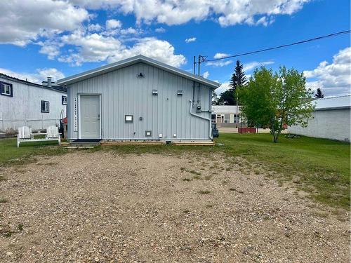 4920 50 Street, Holden, AB 