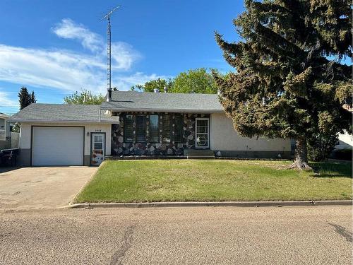 5404 48 Avenue West, Forestburg, AB - Outdoor With Facade